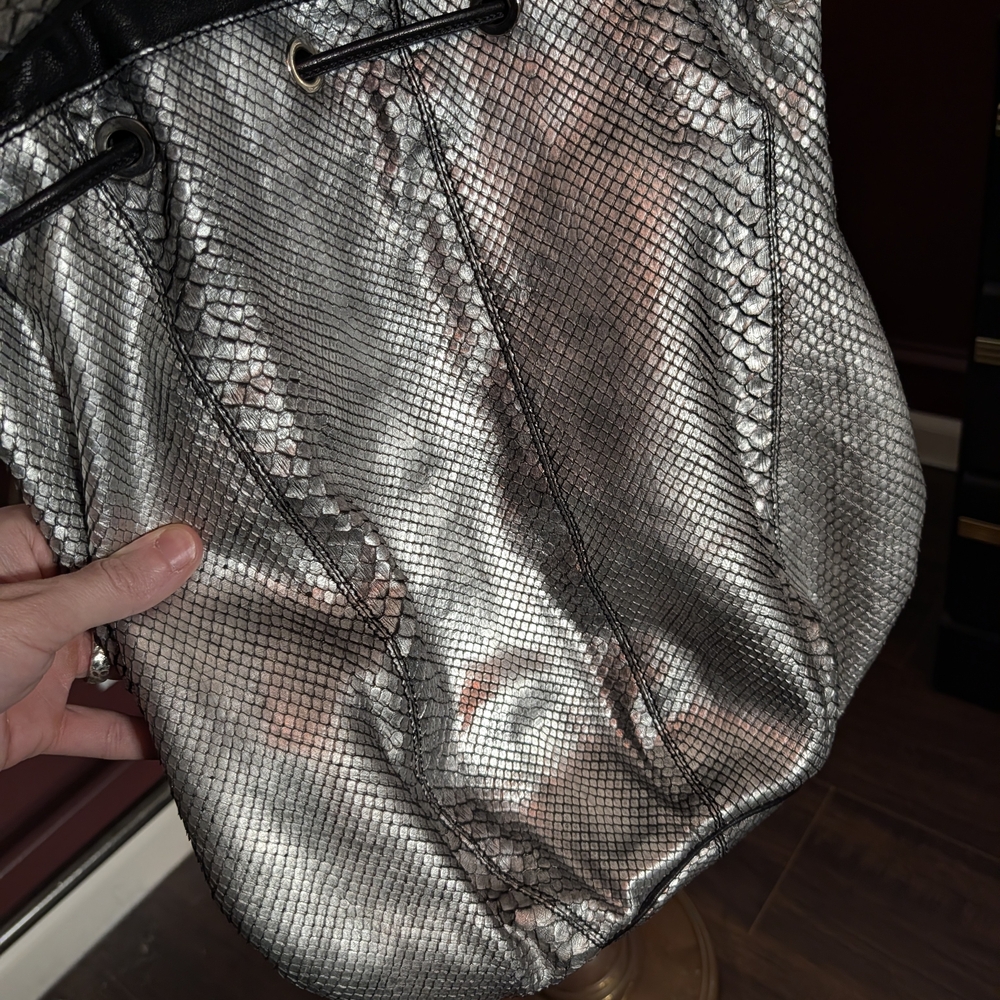 Barbara Bui Genuine Snakeskin Exotic Silver Leather Bucket Bag LARGE Italian - Picture 2 of 14